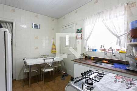 Casa à venda com 80m², 2 quartos e 6 vagas Casa à venda com 80m², 2 quartos e 6 vagasCozinha