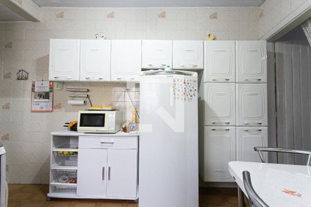 Casa à venda com 80m², 2 quartos e 6 vagas Casa à venda com 80m², 2 quartos e 6 vagasCozinha