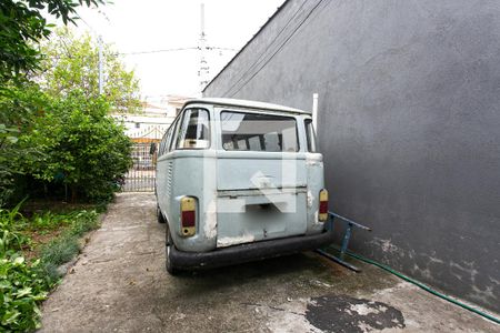 Casa à venda com 80m², 2 quartos e 6 vagas Casa à venda com 80m², 2 quartos e 6 vagasGaragem