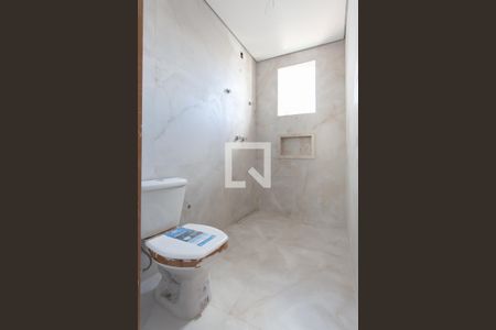 Casa à venda com 207m², 3 quartos e 3 vagas Casa à venda com 207m², 3 quartos e 3 vagasBanheiro da Semi - Suíte 1 e 2