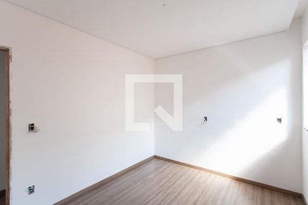 Casa à venda com 207m², 3 quartos e 3 vagas Casa à venda com 207m², 3 quartos e 3 vagasSemi - Suíte 2