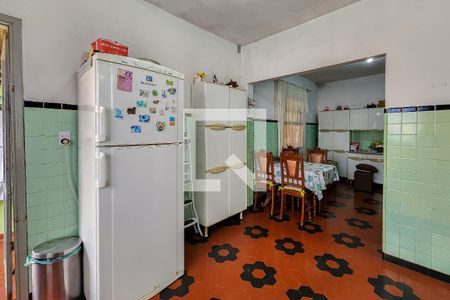 Casa à venda com 281m², 2 quartos e 4 vagas Casa à venda com 281m², 2 quartos e 4 vagasCozinha