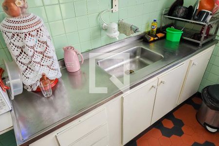 Casa à venda com 281m², 2 quartos e 4 vagas Casa à venda com 281m², 2 quartos e 4 vagasCozinha