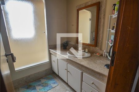 Apartamento à venda com 198m², 3 quartos e 3 vagasbanheiro