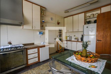 Apartamento à venda com 198m², 3 quartos e 3 vagasCozinha