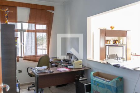 Casa à venda com 175m², 4 quartos e 2 vagasEscritório