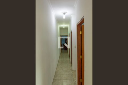 Casa à venda com 175m², 4 quartos e 2 vagasCorredor