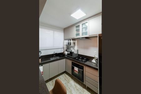 Apartamento à venda com 101m², 2 quartos e 1 vagaCozinha