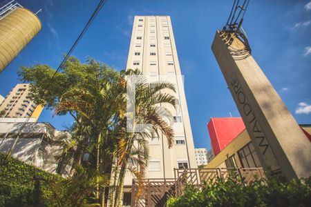 Studio à venda com 29m², 1 quarto e 1 vaga Studio à venda com 29m², 1 quarto e 1 vagaFachada