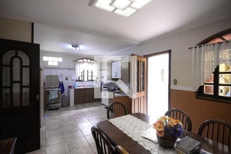 Casa à venda com 416m², 3 quartos e 3 vagasCozinha