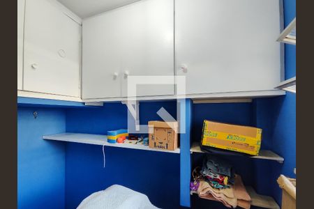 Apartamento à venda com 66m², 2 quartos e 1 vaga Apartamento à venda com 66m², 2 quartos e 1 vagaQuarto de Serviço
