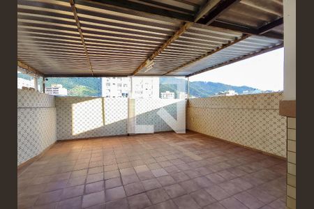 Apartamento à venda com 66m², 2 quartos e 1 vaga Apartamento à venda com 66m², 2 quartos e 1 vagaÁrea comum - Playground