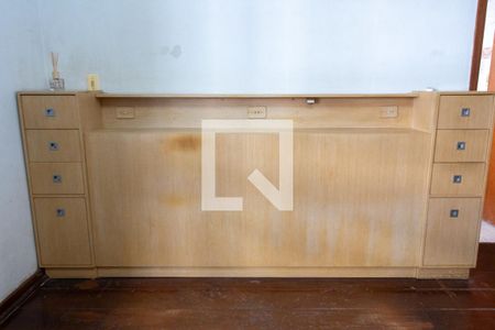 Apartamento à venda com 280m², 4 quartos e 2 vagas Apartamento à venda com 280m², 4 quartos e 2 vagasQuarto 4