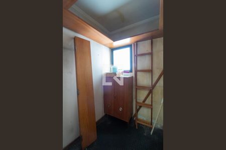 Apartamento à venda com 280m², 4 quartos e 2 vagas Apartamento à venda com 280m², 4 quartos e 2 vagasÁrea de serviço