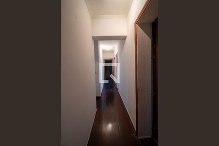 Apartamento à venda com 280m², 4 quartos e 2 vagas Apartamento à venda com 280m², 4 quartos e 2 vagasCorredor