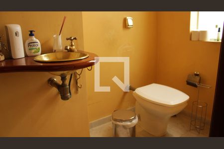 Casa à venda com 342m², 7 quartos e 2 vagasLavabo