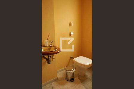 Casa à venda com 342m², 7 quartos e 2 vagasLavabo