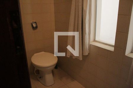 Casa à venda com 342m², 7 quartos e 2 vagasBanheiro de serviço