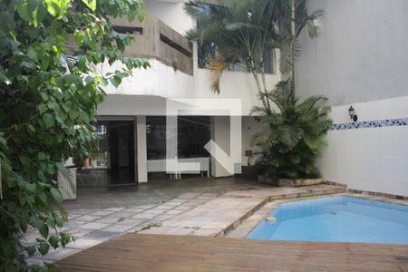 Casa à venda com 342m², 7 quartos e 2 vagasÁrea externa