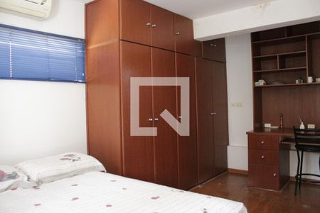 Casa à venda com 342m², 7 quartos e 2 vagasSuite Área Externa