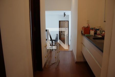 Casa à venda com 342m², 7 quartos e 2 vagasCorredor