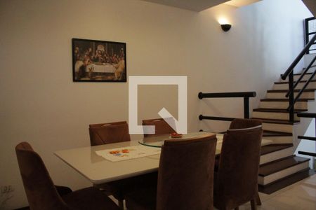 Casa à venda com 342m², 7 quartos e 2 vagasSala de Jantar