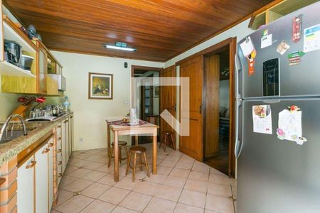 Casa de condomínio à venda com 291m², 3 quartos e 4 vagas