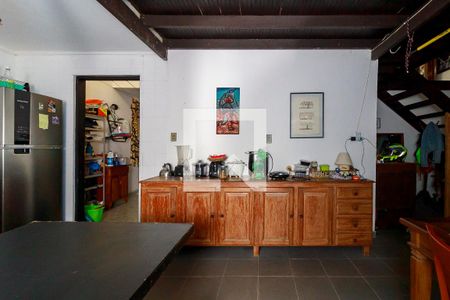 Casa à venda com 265m², 3 quartos e 4 vagas Casa à venda com 265m², 3 quartos e 4 vagasCozinha