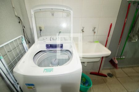 Casa à venda com 124m², 3 quartos e 2 vagas Casa à venda com 124m², 3 quartos e 2 vagasÁrea de Serviço