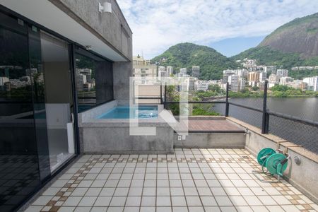 Apartamento à venda com 364m², 4 quartos e 3 vagasCobertura