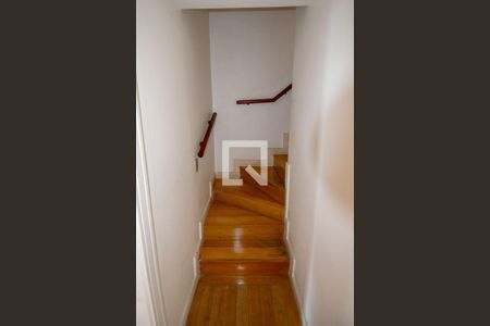 Apartamento à venda com 364m², 4 quartos e 3 vagasEscada