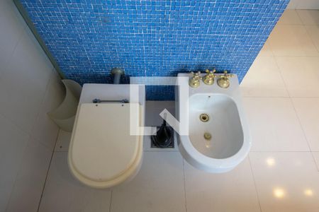 Apartamento à venda com 364m², 4 quartos e 3 vagasBanheiro