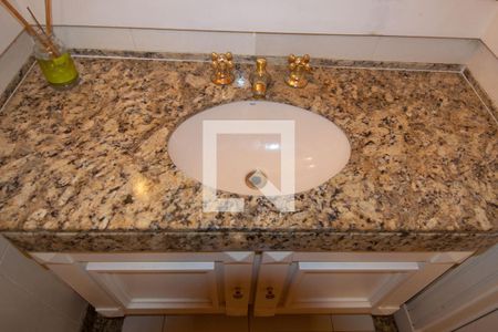 Apartamento à venda com 364m², 4 quartos e 3 vagasBanheiro 4