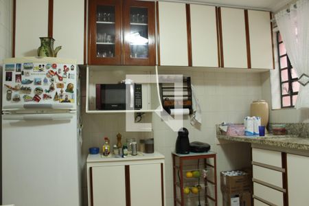 Casa à venda com 150m², 3 quartos e 2 vagasCozinha