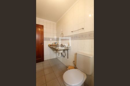 Casa à venda com 388m², 4 quartos e 2 vagas Casa à venda com 388m², 4 quartos e 2 vagasBanheiro Quarto