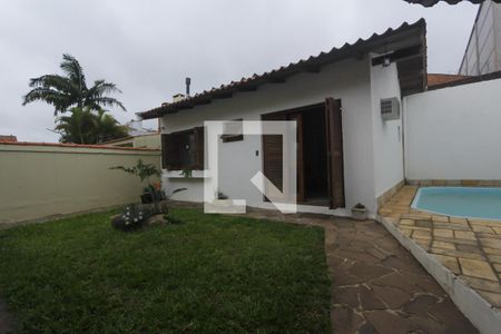 Casa à venda com 388m², 4 quartos e 2 vagas Casa à venda com 388m², 4 quartos e 2 vagasPátio