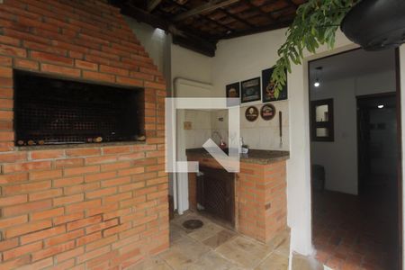Casa à venda com 388m², 4 quartos e 2 vagas Casa à venda com 388m², 4 quartos e 2 vagasChurrasqueira