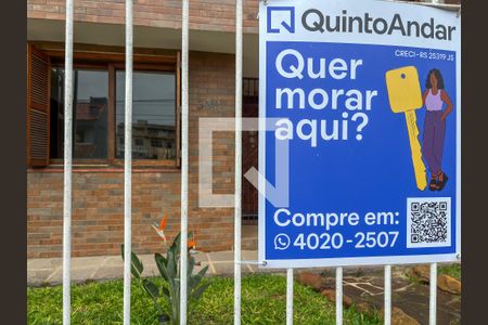 Casa à venda com 388m², 4 quartos e 2 vagas Casa à venda com 388m², 4 quartos e 2 vagasPLACA