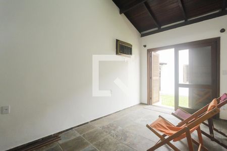 Casa à venda com 388m², 4 quartos e 2 vagas Casa à venda com 388m², 4 quartos e 2 vagasSala - Casa 2