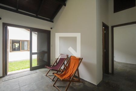 Casa à venda com 388m², 4 quartos e 2 vagas Casa à venda com 388m², 4 quartos e 2 vagasSala - Casa 2