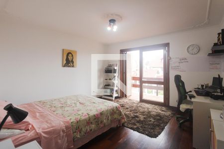 Casa à venda com 388m², 4 quartos e 2 vagas Casa à venda com 388m², 4 quartos e 2 vagasQuarto