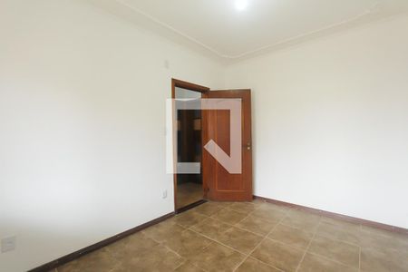 Casa à venda com 388m², 4 quartos e 2 vagas Casa à venda com 388m², 4 quartos e 2 vagasQuarto