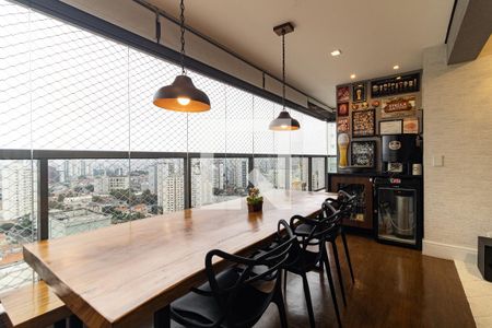 Apartamento à venda com 99m², 3 quartos e 2 vagas Apartamento à venda com 99m², 3 quartos e 2 vagasVaranda