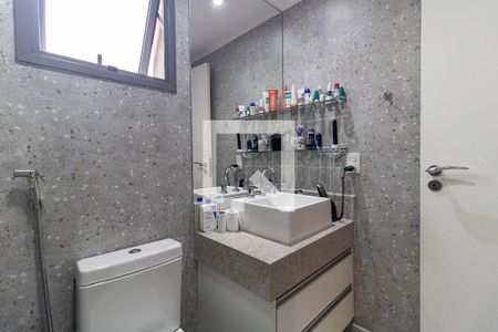 Apartamento à venda com 99m², 3 quartos e 2 vagas Apartamento à venda com 99m², 3 quartos e 2 vagasBanheiro da Suíte
