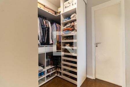 Apartamento à venda com 99m², 3 quartos e 2 vagas Apartamento à venda com 99m², 3 quartos e 2 vagasCloset da Suíte