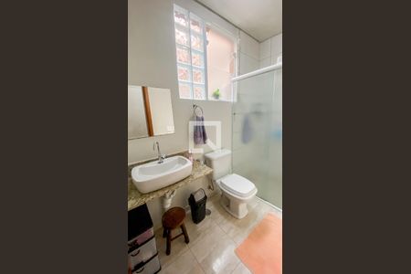 Casa de condomínio à venda com 150m², 3 quartos e 1 vaga Casa de condomínio à venda com 150m², 3 quartos e 1 vagaSegundo andar Banheiro