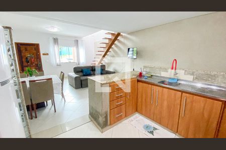 Casa de condomínio à venda com 150m², 3 quartos e 1 vaga Casa de condomínio à venda com 150m², 3 quartos e 1 vagaCozinha