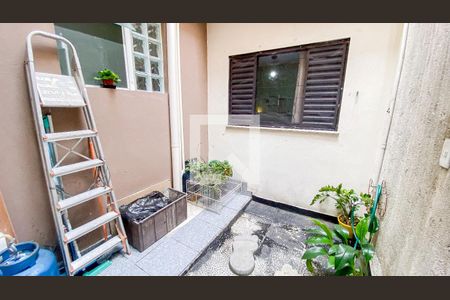 Casa de condomínio à venda com 150m², 3 quartos e 1 vaga Casa de condomínio à venda com 150m², 3 quartos e 1 vagaSegundo andar  Jardim de Inverno