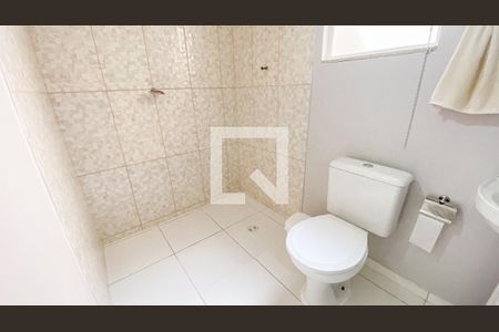 Casa de condomínio à venda com 150m², 3 quartos e 1 vaga Casa de condomínio à venda com 150m², 3 quartos e 1 vagaBanheiro da Suíte