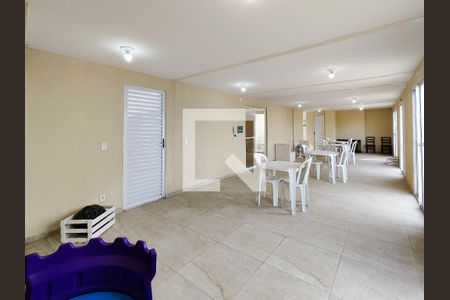 Apartamento à venda com 64m², 2 quartos e 1 vaga Apartamento à venda com 64m², 2 quartos e 1 vagaÁrea comum - Salão de festas